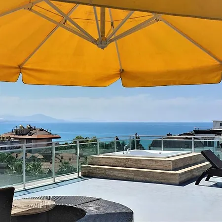 Art Luxury In The Center Of Apartament Alanya